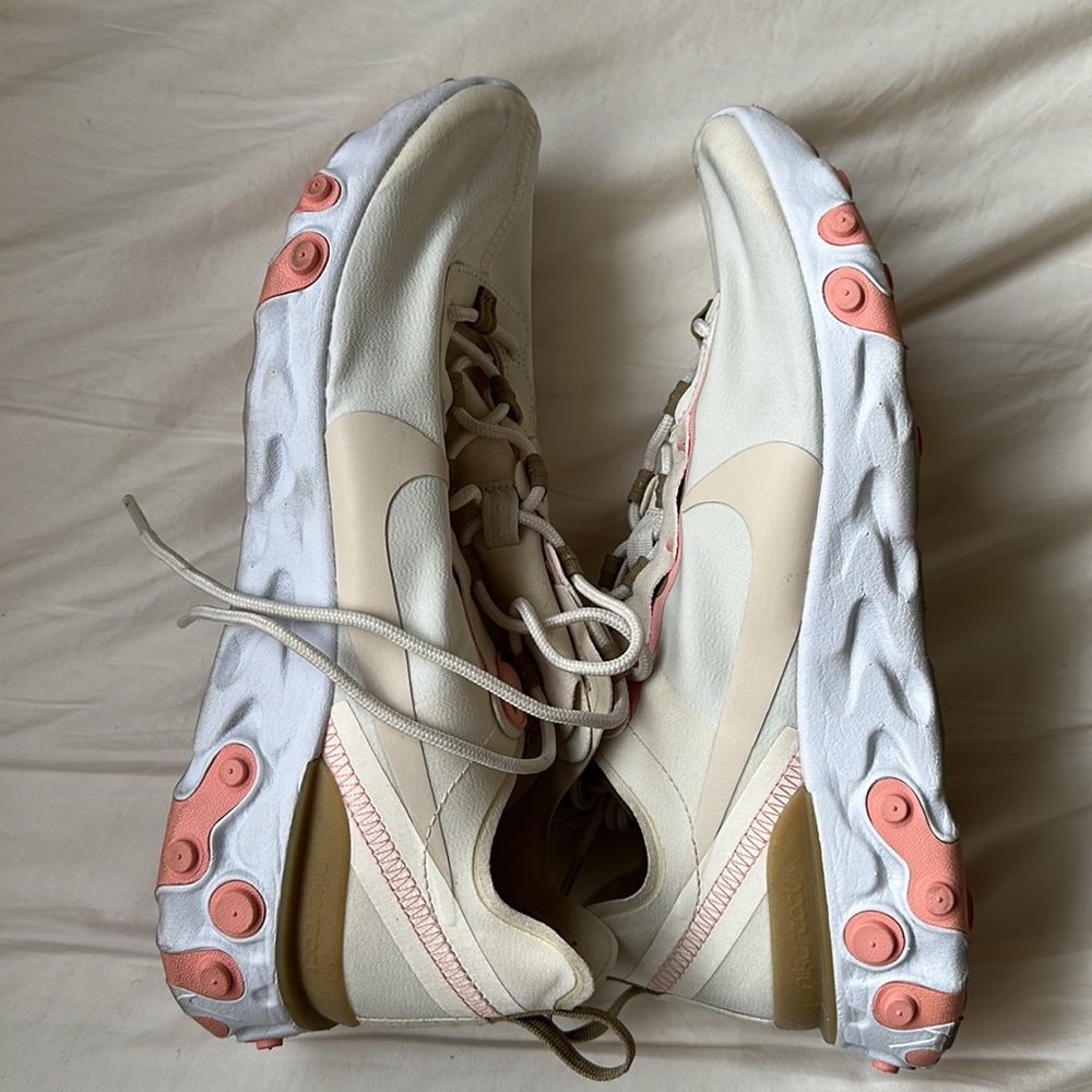 Nikes - Picture 3 of 5